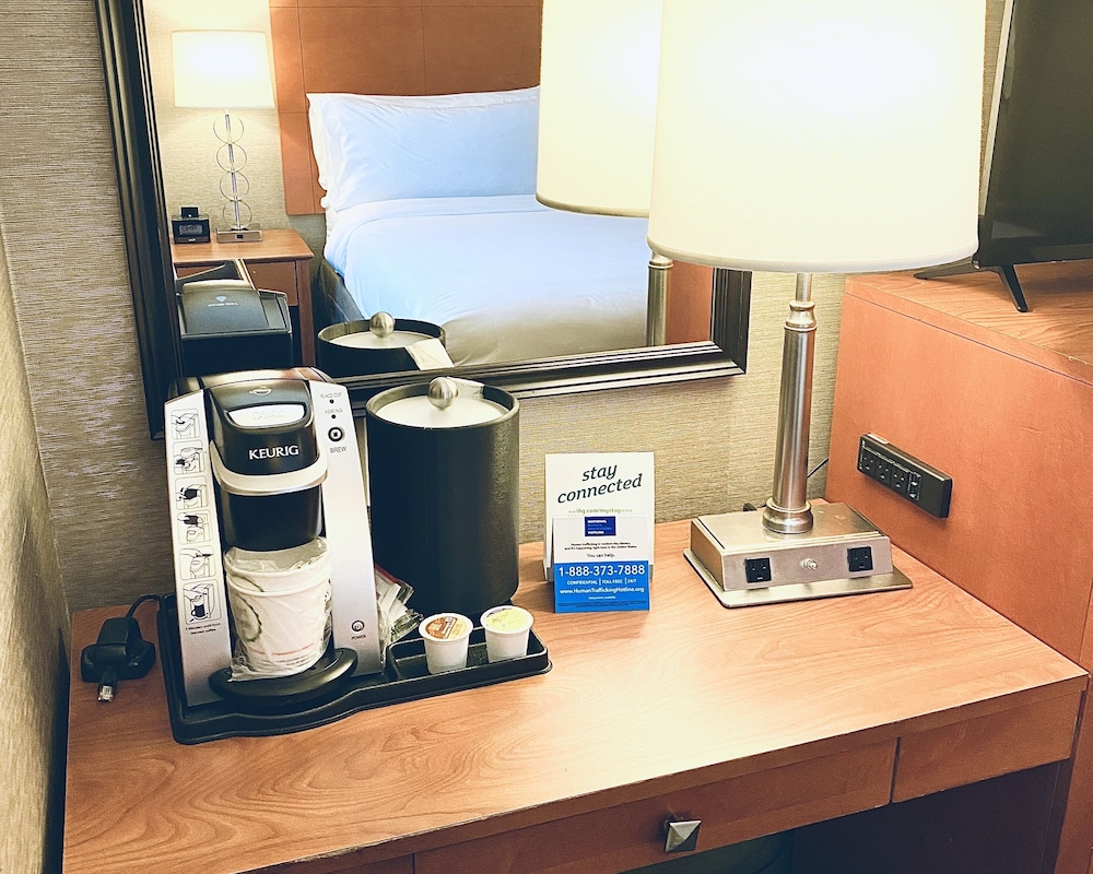 Milano - New York, Stati Uniti - Holiday Inn Manhattan 6th Ave - Chelsea
Milano - New York, Stati Uniti - Holiday Inn Manhattan 6th Ave - Chelsea