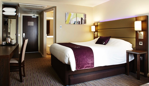 Milano - Londra, Aeroporto di London Heathrow - Premier Inn Heathrow Airport (M4/J4)
Milano - Londra, Aeroporto di London Heathrow - Premier Inn Heathrow Airport (M4/J4)