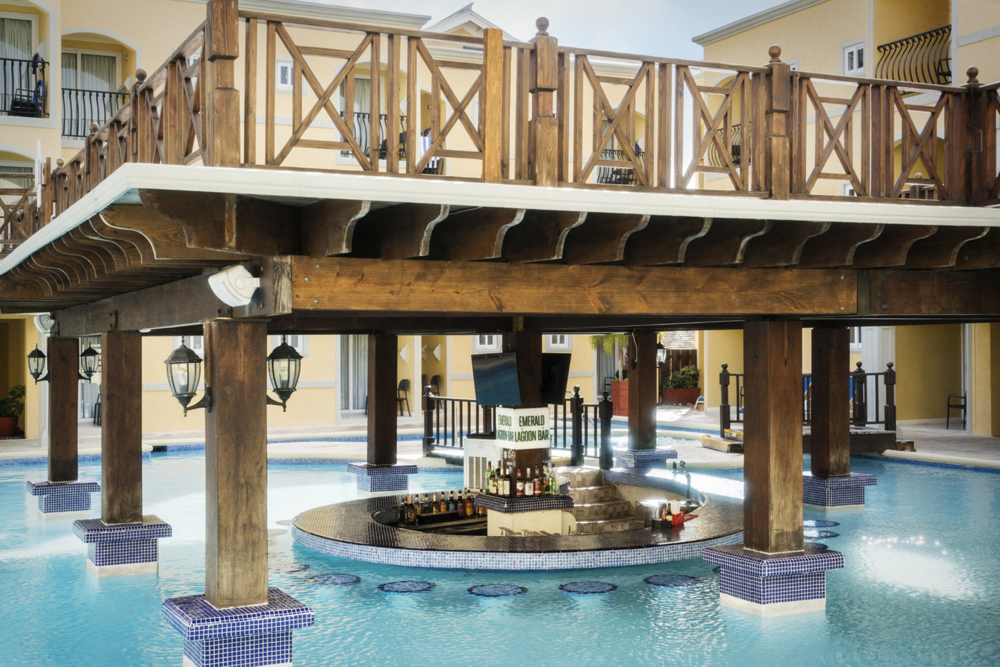 Milano - Ocho Rios - Runaway Bay - Jewel Paradise Cove Beach Resort and Spa
Milano - Ocho Rios - Runaway Bay - Jewel Paradise Cove Beach Resort and Spa