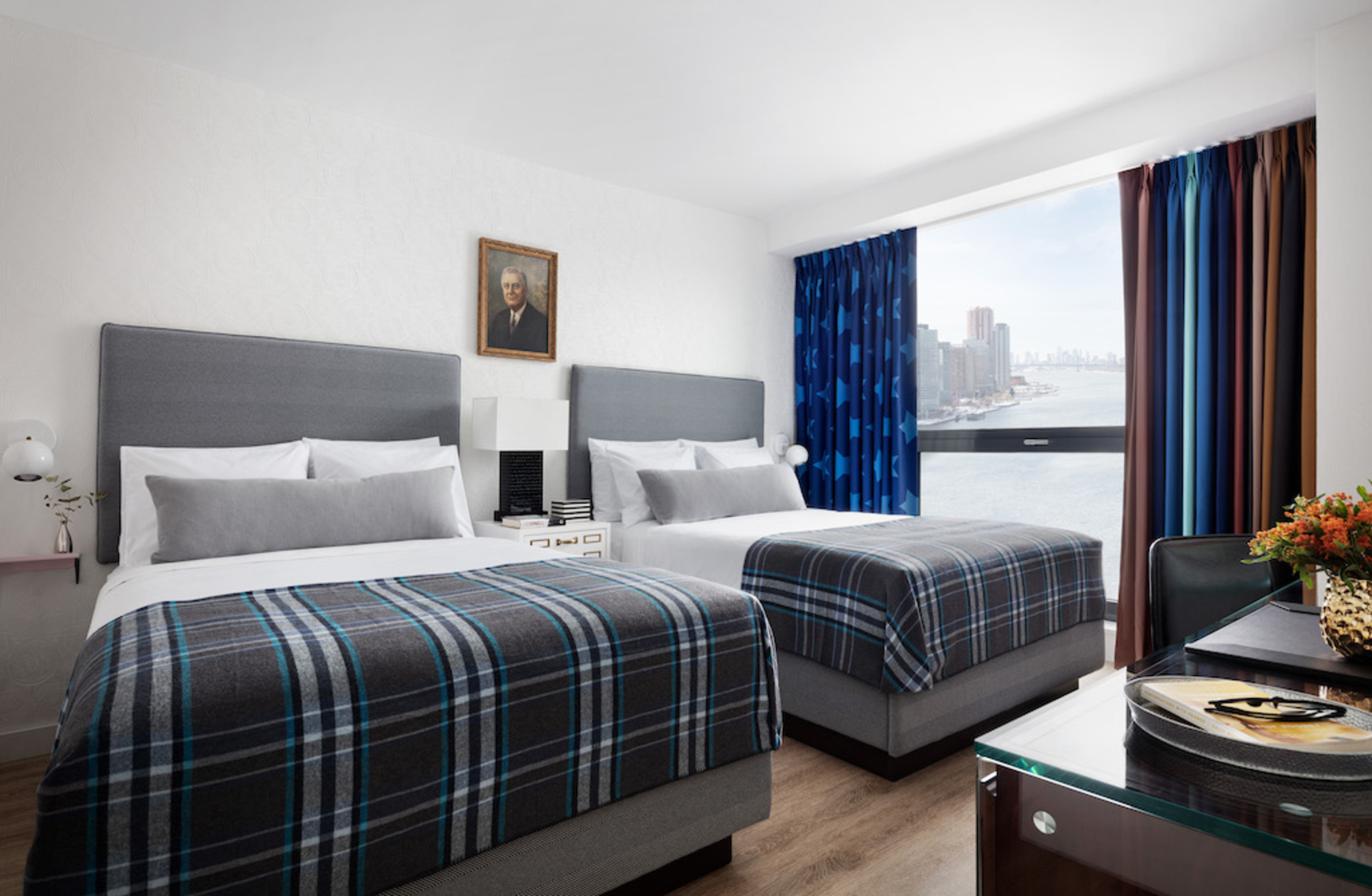 Palermo - New York - Aeroporto La Guardia - Graduate by Hilton New York - Two Minutes From Manhattan
Palermo - New York - Aeroporto La Guardia - Graduate by Hilton New York - Two Minutes From Manhattan