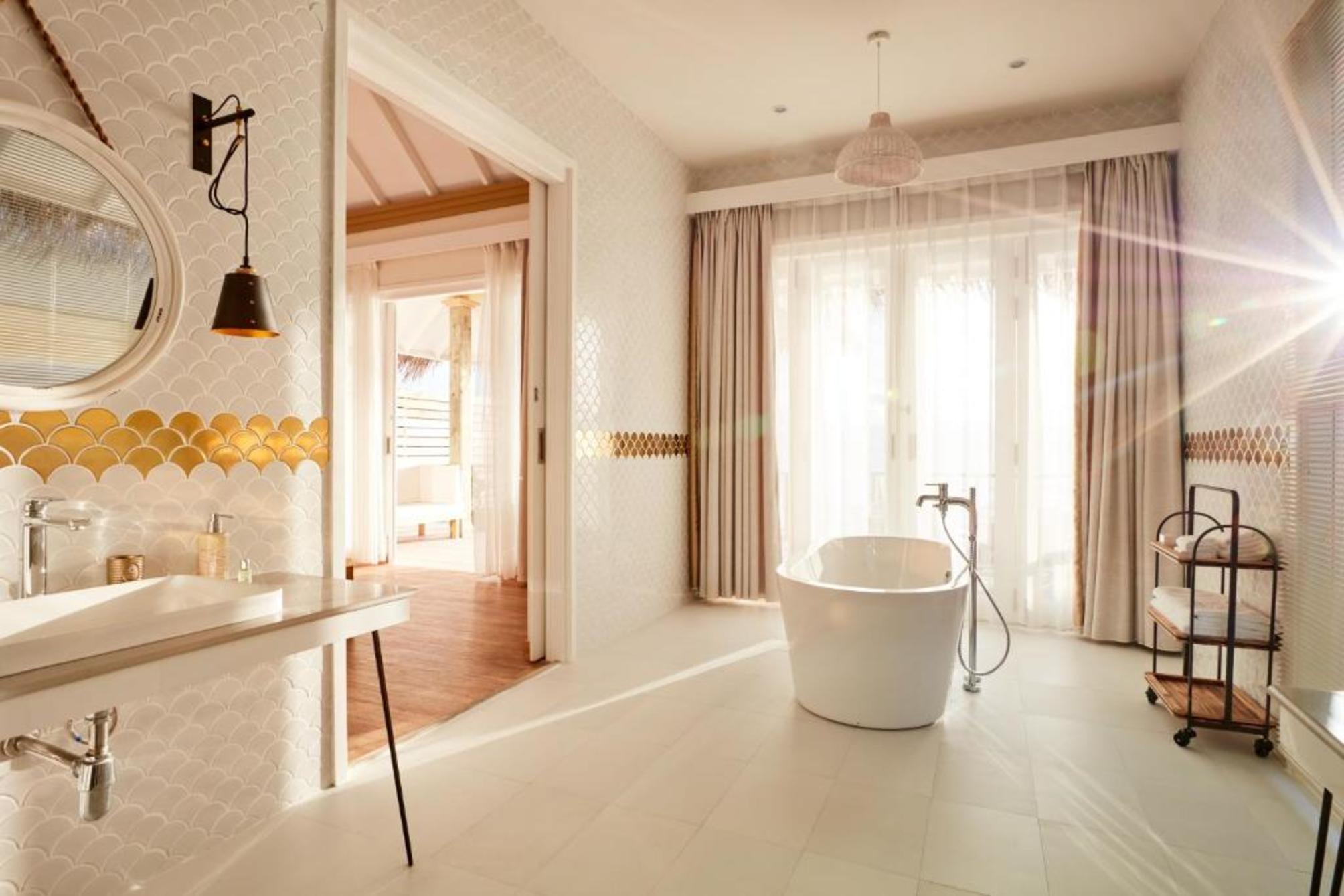 Lamezia Terme - Atollo di Dhaalu - Sun Siyam Iru Veli Premium All inclusive
Lamezia Terme - Atollo di Dhaalu - Sun Siyam Iru Veli Premium All inclusive