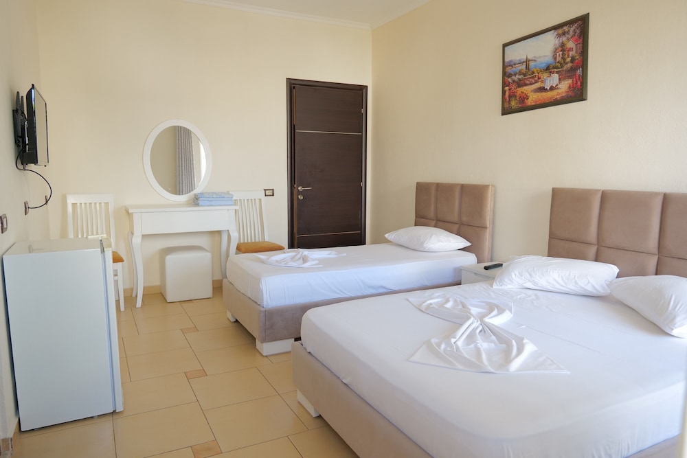 Bari - Sarandë - Hotel Rixhi