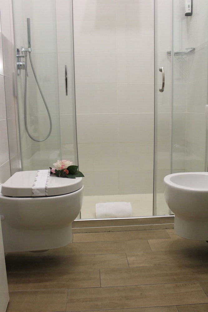 Torino - Tivoli - Hotel Cristallo Relais, Sure Hotel Collection By Best Western
Torino - Tivoli - Hotel Cristallo Relais, Sure Hotel Collection By Best Western