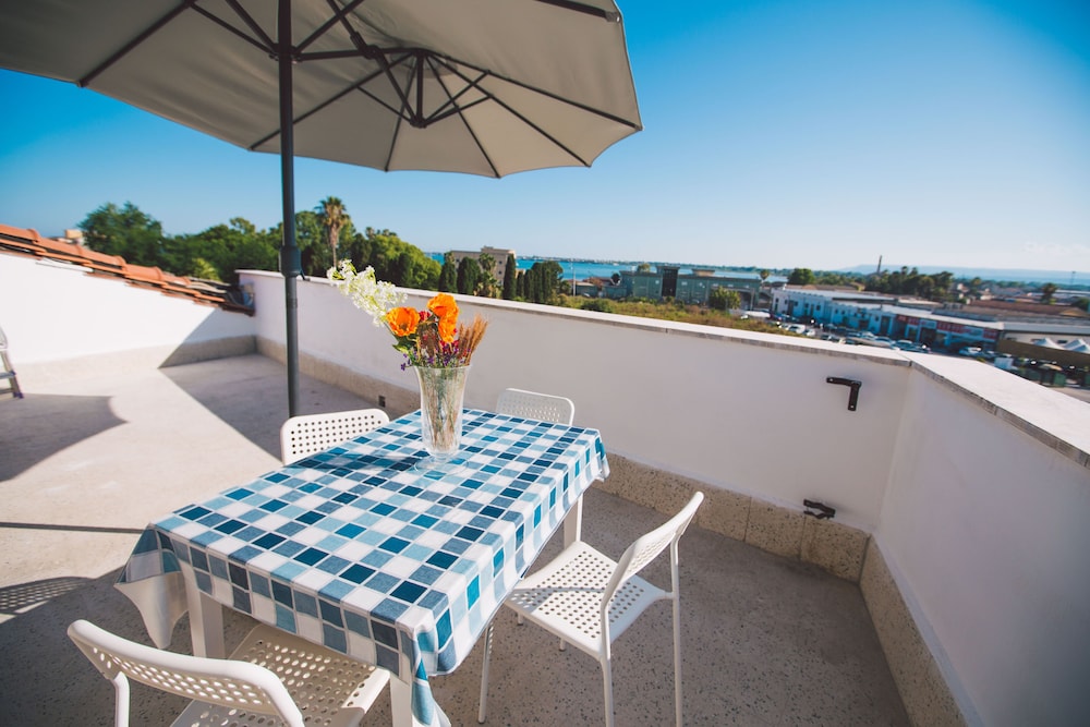 Roma - Sicilia Est - Catania, Taormina, Siracusa, Noto, Mare Italia - Hotel Como
Roma - Sicilia Est - Catania, Taormina, Siracusa, Noto, Mare Italia - Hotel Como