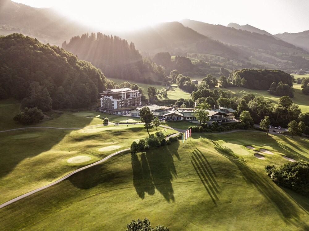 Roma - Kitzbühel - Grand Tirolia Kitzbühel - Member of Hommage Luxury Hotels Collection
Roma - Kitzbühel - Grand Tirolia Kitzbühel - Member of Hommage Luxury Hotels Collection