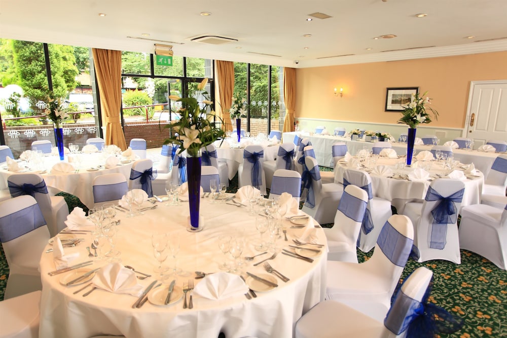 Milano - Manchester Airport - Best Western Plus Pinewood Manchester Airport-Wilmslow Hotel
Milano - Manchester Airport - Best Western Plus Pinewood Manchester Airport-Wilmslow Hotel