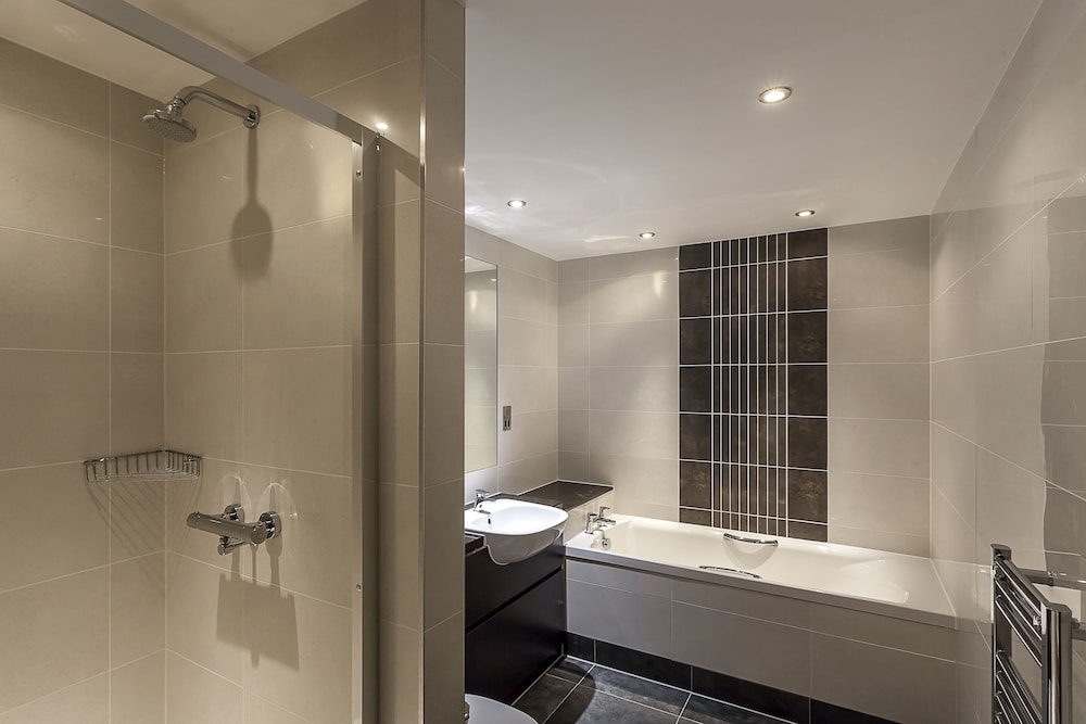 Milano - Manchester Airport - Best Western Plus Pinewood Manchester Airport-Wilmslow Hotel
Milano - Manchester Airport - Best Western Plus Pinewood Manchester Airport-Wilmslow Hotel