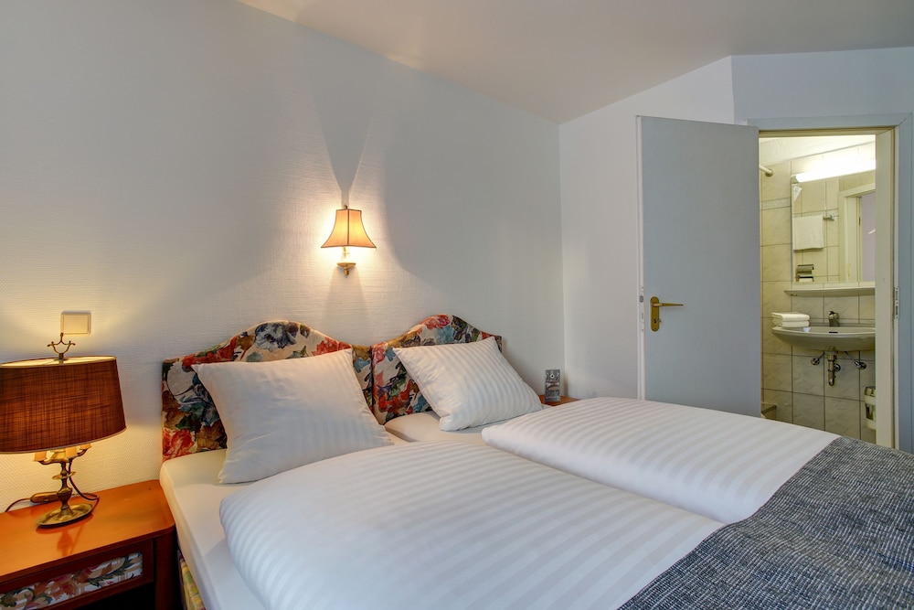 Genova - Colonia - Centro Hotel Arde Koln, Trademark Collection by Wyndham
Genova - Colonia - Centro Hotel Arde Koln, Trademark Collection by Wyndham