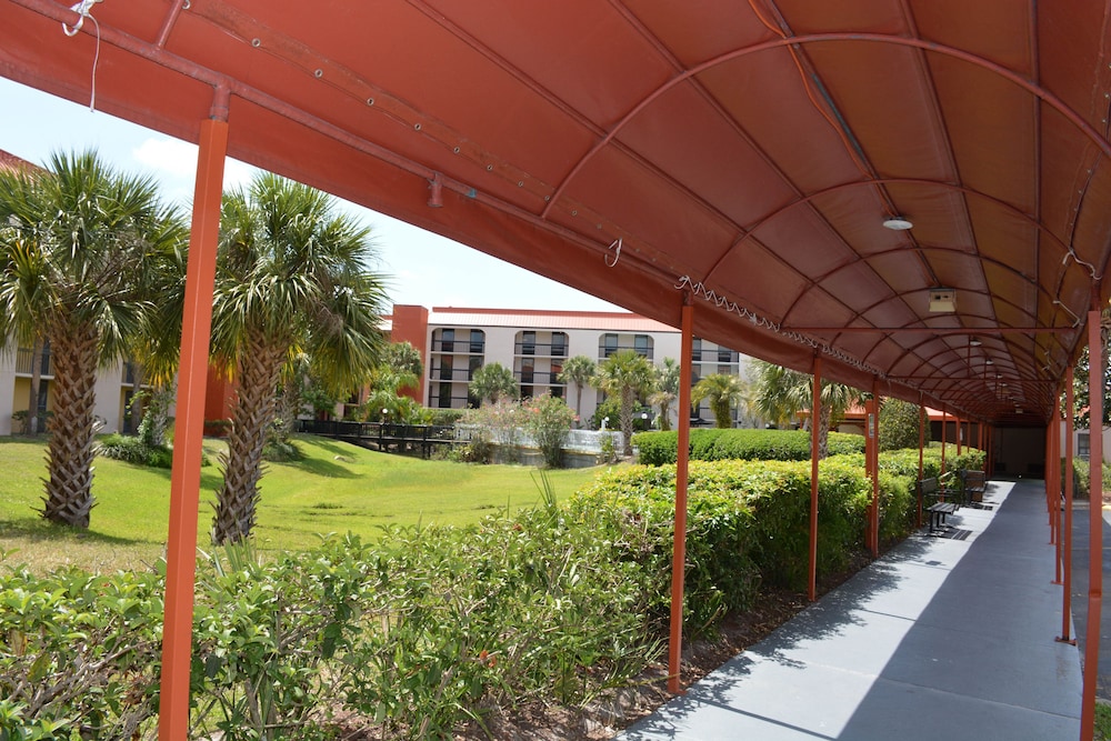 Milano - Orlando (FL) - Grand Hotel Orlando at Universal Blvd - Shuttle to Theme Parks
Milano - Orlando (FL) - Grand Hotel Orlando at Universal Blvd - Shuttle to Theme Parks