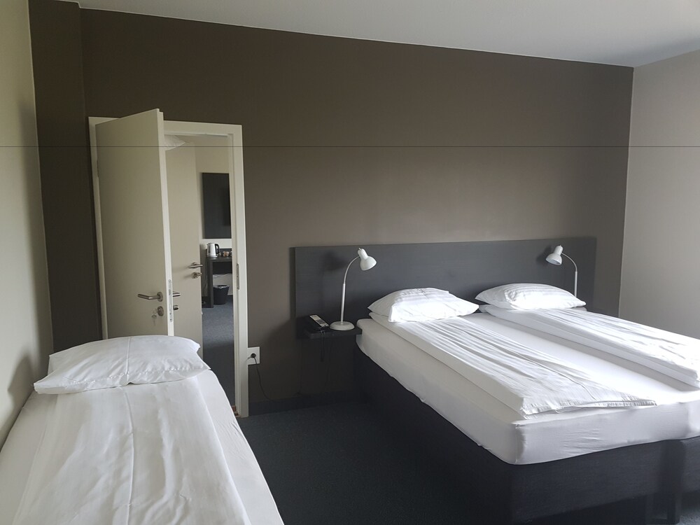 Bari - Reykjavik, Aeroporto di Keflavík - Konvin Hotel by Reykjavik Keflavik Airport
Bari - Reykjavik, Aeroporto di Keflavík - Konvin Hotel by Reykjavik Keflavik Airport