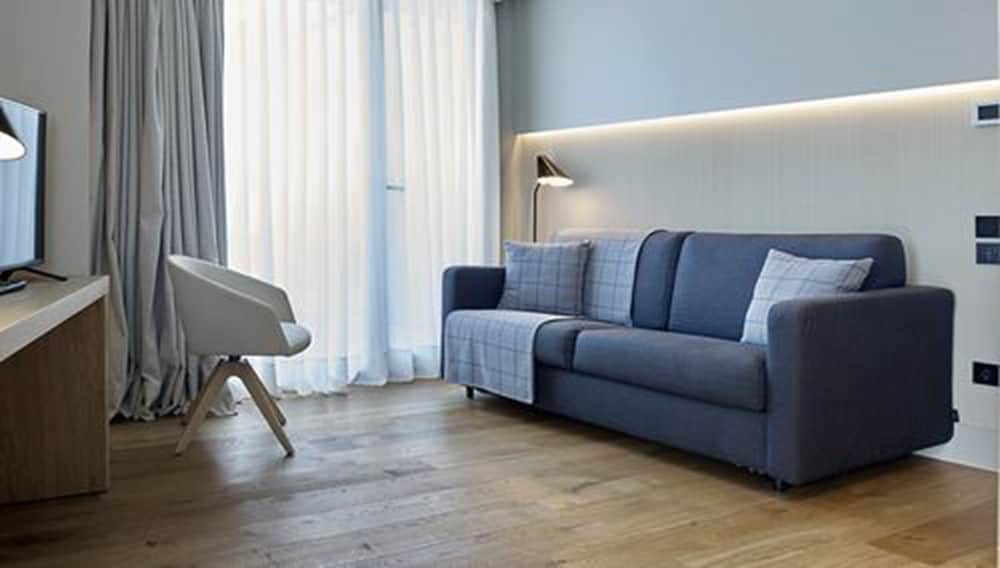 Milano - Mataró - Hotel Sorli Emocions
Milano - Mataró - Hotel Sorli Emocions