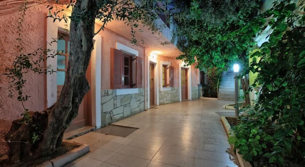 Verona - Creta Est - Heraklion, Rethymno, Agios Nikolaos, Grecia - Stelva Villas
Verona - Creta Est - Heraklion, Rethymno, Agios Nikolaos, Grecia - Stelva Villas