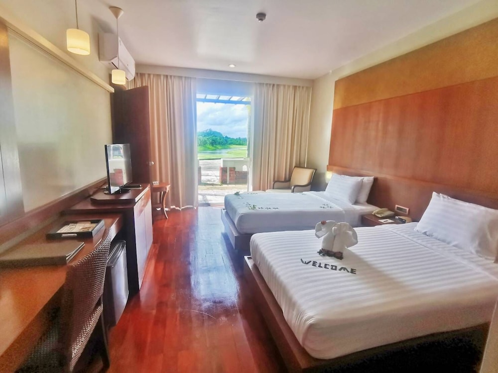 Venezia - Ban Pa Khlok - Mission Hills Phuket Golf Resort-SHA Extra Plus
Venezia - Ban Pa Khlok - Mission Hills Phuket Golf Resort-SHA Extra Plus