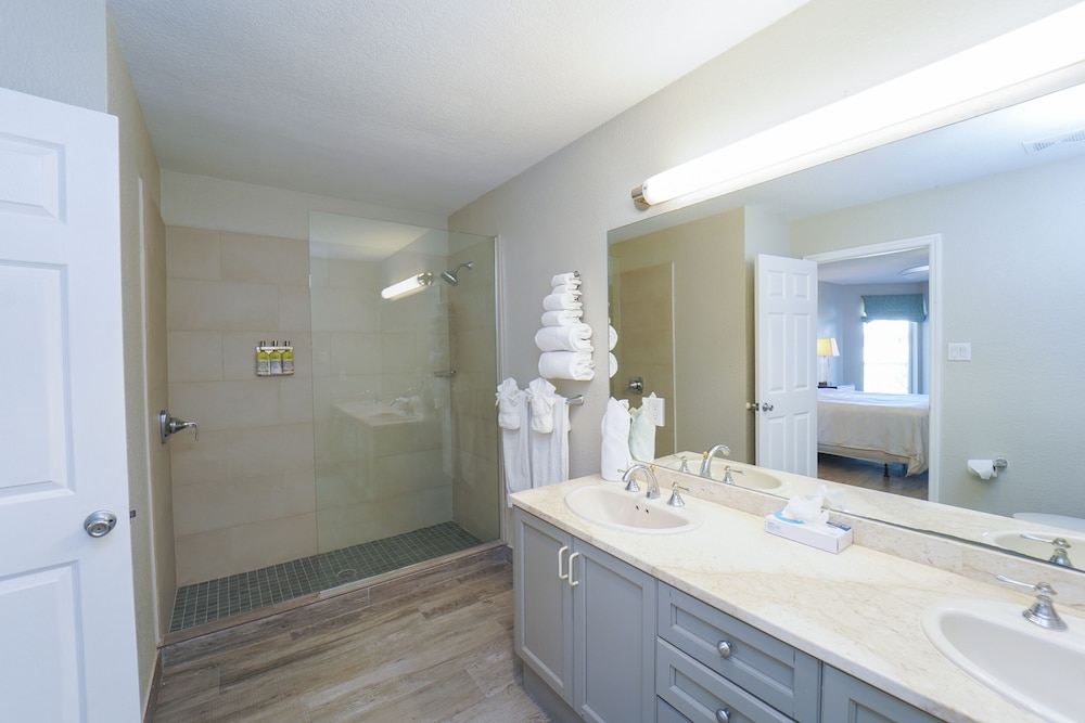 Milano - George Town - The Grand Caymanian Resort
Milano - George Town - The Grand Caymanian Resort