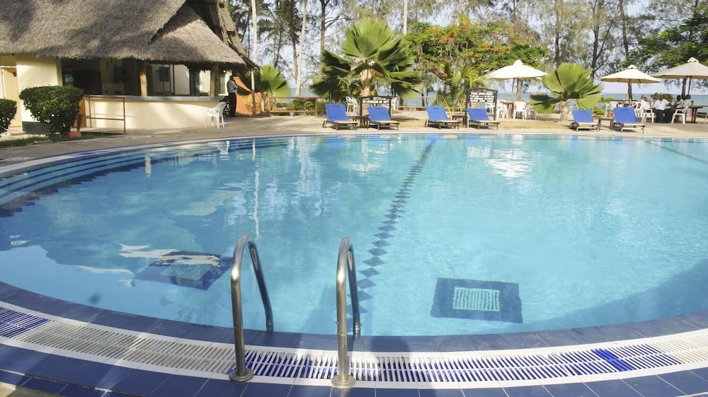 Bologna - Kikambala - Jumuia Conference & Beach Resort 
Bologna - Kikambala - Jumuia Conference & Beach Resort