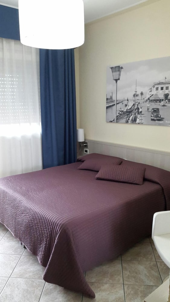 Roma - Versilia e Costa Toscana, Mare Italia - Hotel Bella Riviera Lungomare
Roma - Versilia e Costa Toscana, Mare Italia - Hotel Bella Riviera Lungomare