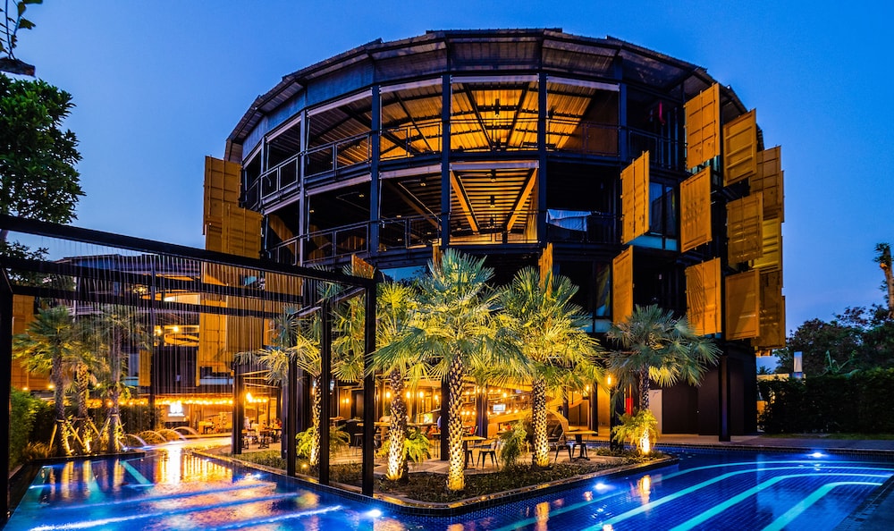 Cagliari - Città di Phuket - Hivetel 
Cagliari - Città di Phuket - Hivetel