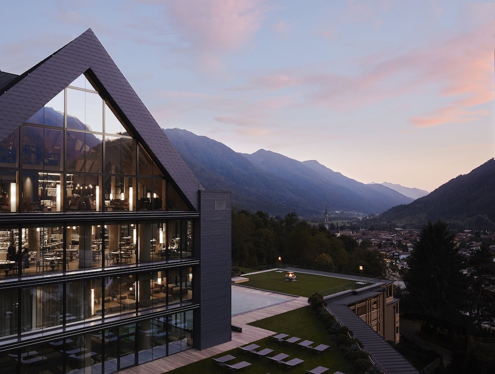 Lamezia Terme - Val di Sole, Montagna Italia - Lefay Resort & SPA Dolomiti
Lamezia Terme - Val di Sole, Montagna Italia - Lefay Resort & SPA Dolomiti