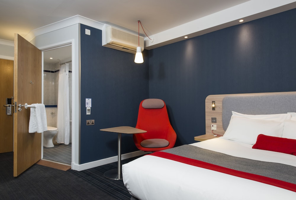 Catania - Scozia, Regno Unito - Holiday Inn Express Edinburgh - Leith Waterfront
Catania - Scozia, Regno Unito - Holiday Inn Express Edinburgh - Leith Waterfront