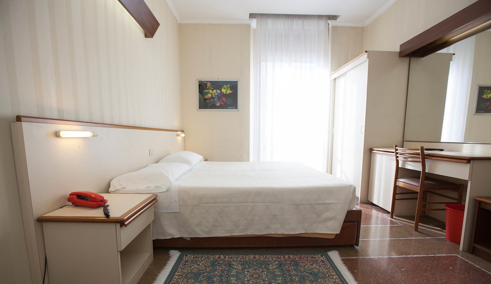 Lamezia Terme - Liguria, Mare Italia - Hotel Vittoria
Lamezia Terme - Liguria, Mare Italia - Hotel Vittoria