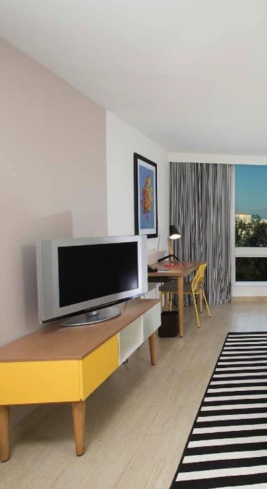 Bologna - Paradise Island - Warwick Paradise Island- All Inclusive- Adults Only
Bologna - Paradise Island - Warwick Paradise Island- All Inclusive- Adults Only