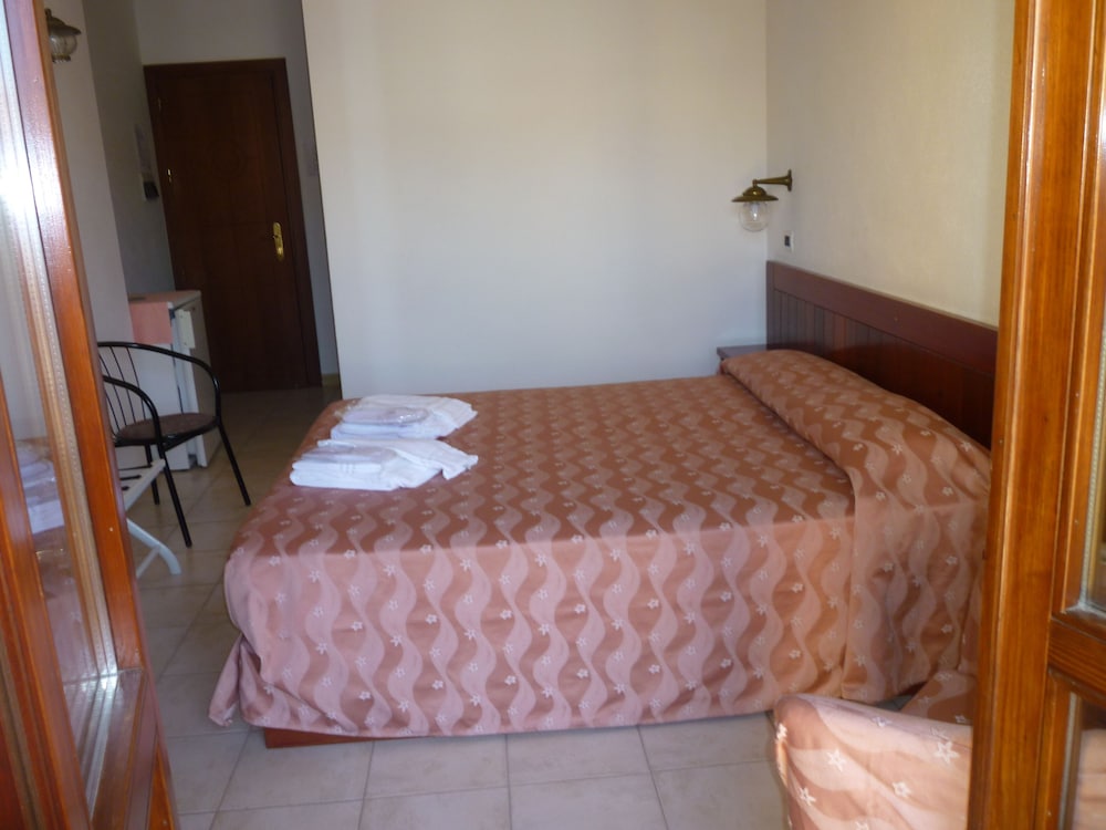 Venezia - Sardegna Nord - Alghero, Stintino e Castelsardo, Mare Italia - Hotel L'Ancora
Venezia - Sardegna Nord - Alghero, Stintino e Castelsardo, Mare Italia - Hotel L'Ancora