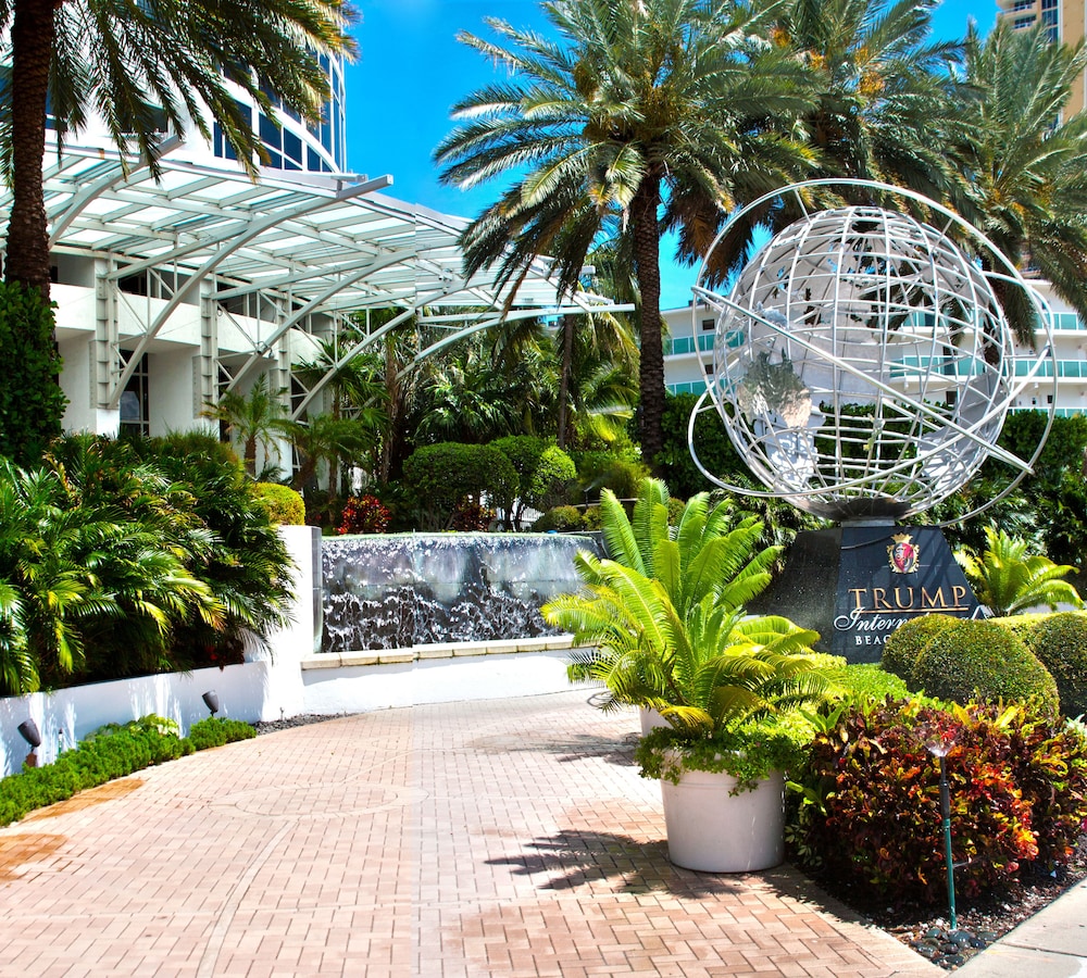 Milano - Sunny Isles Beach - Trump International Beach Resort - Sunny Isles Beach
Milano - Sunny Isles Beach - Trump International Beach Resort - Sunny Isles Beach