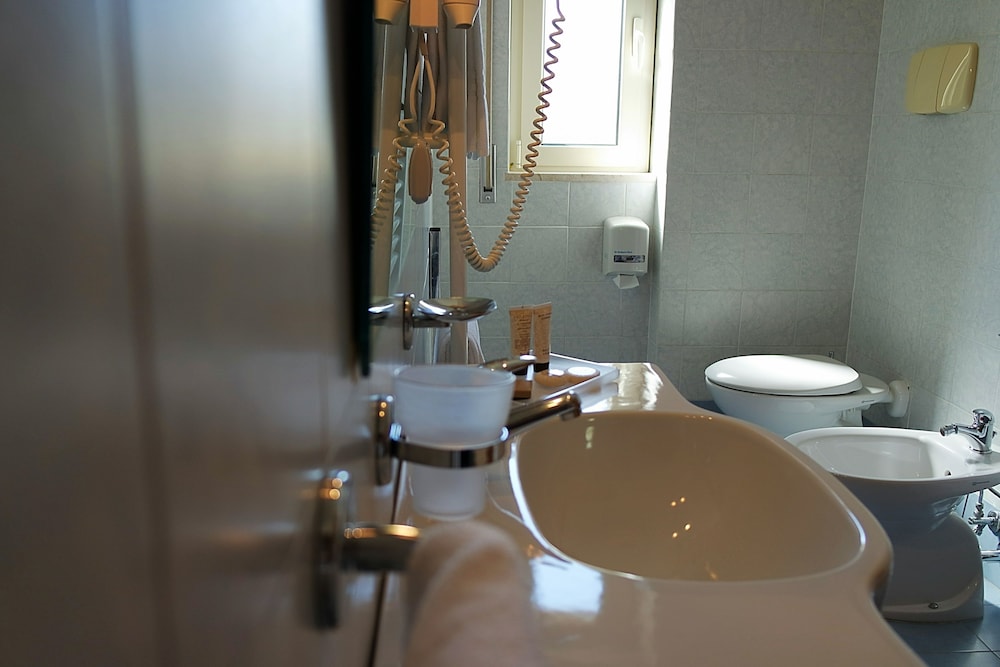 Pescara - Sicilia Est - Catania, Taormina, Siracusa, Noto, Mare Italia - Sait Hotel & BB
Pescara - Sicilia Est - Catania, Taormina, Siracusa, Noto, Mare Italia - Sait Hotel & BB