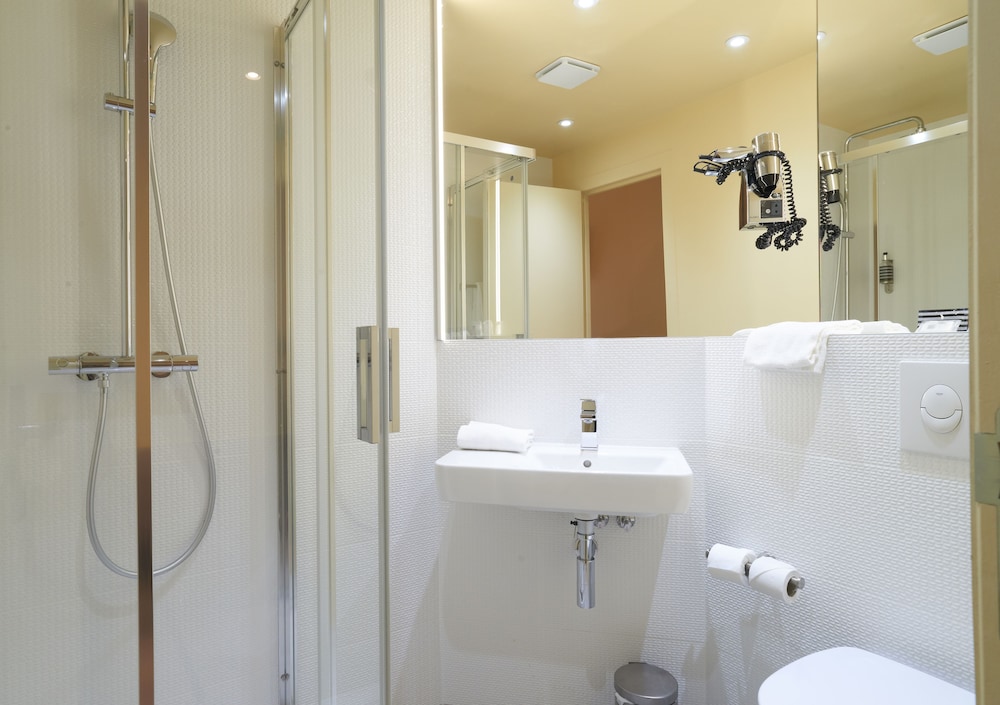 Olbia - Bussy-Saint-Georges - Brit Hotel Codalysa Marne la Vallée - Torcy
Olbia - Bussy-Saint-Georges - Brit Hotel Codalysa Marne la Vallée - Torcy