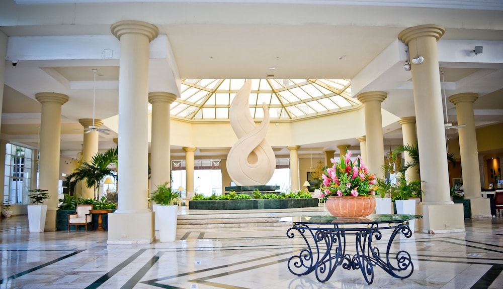 Bari - Ocho Rios - Runaway Bay - Bahia Principe Grand Jamaica - All Inclusive
Bari - Ocho Rios - Runaway Bay - Bahia Principe Grand Jamaica - All Inclusive