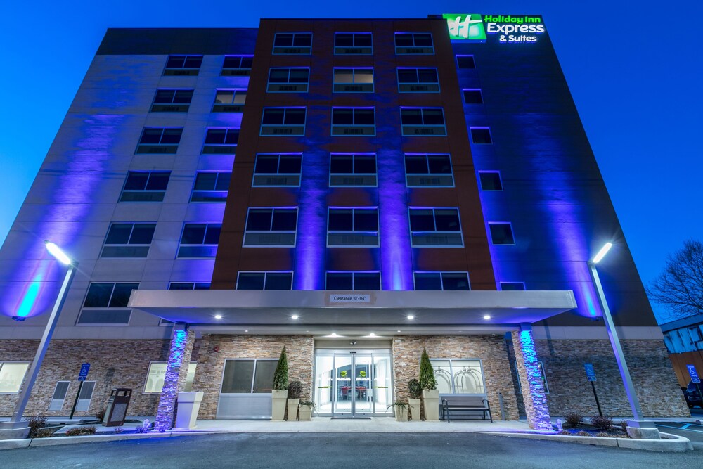 Roma - New York - Manhattan - Holiday Inn Express & Suites Jersey City North - Hoboken
Roma - New York - Manhattan - Holiday Inn Express & Suites Jersey City North - Hoboken