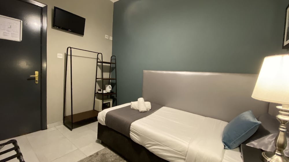 Milano - Marsaxlokk - Sliema Marina Hotel
Milano - Marsaxlokk - Sliema Marina Hotel