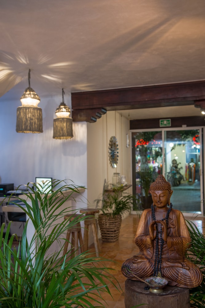Cagliari - Playa del Carmen - Hotel Banana Boutique & Spa - 5th Av Playa del Carmen
Cagliari - Playa del Carmen - Hotel Banana Boutique & Spa - 5th Av Playa del Carmen
