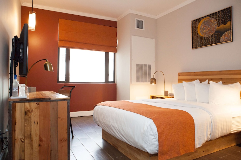 Lamezia Terme - New York - Aeroporto La Guardia - Ravel Hotel Trademark Collection by Wyndham
Lamezia Terme - New York - Aeroporto La Guardia - Ravel Hotel Trademark Collection by Wyndham