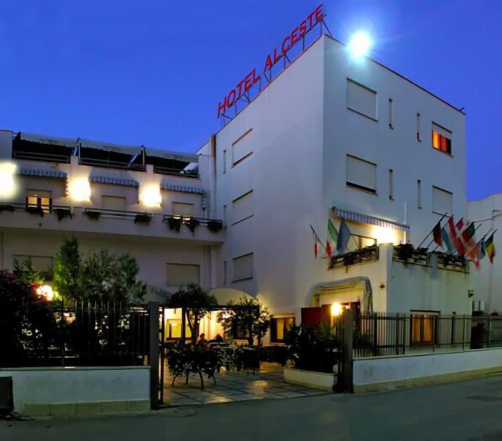 Roma - Sicilia Ovest - Palermo, Cefalù,Trapani, San Vito, Mare Italia - Hotel Alceste
Roma - Sicilia Ovest - Palermo, Cefalù,Trapani, San Vito, Mare Italia - Hotel Alceste