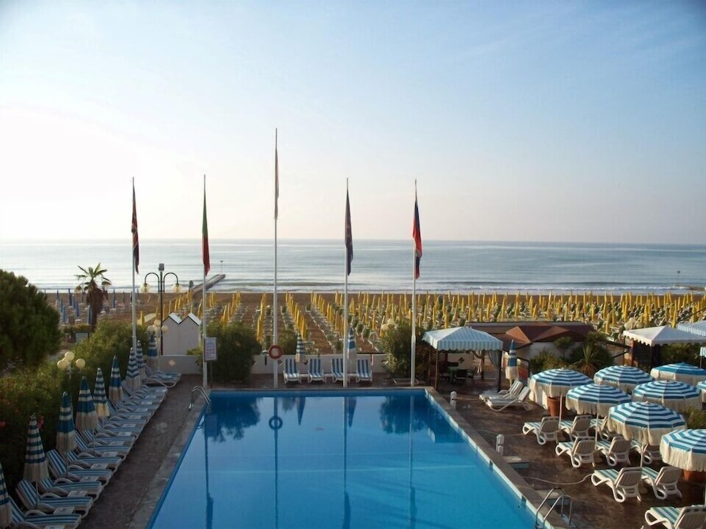 Roma - Riviera Veneta e Lignano Sabbiadoro, Mare Italia - Hotel Monaco & Quisisana
Roma - Riviera Veneta e Lignano Sabbiadoro, Mare Italia - Hotel Monaco & Quisisana