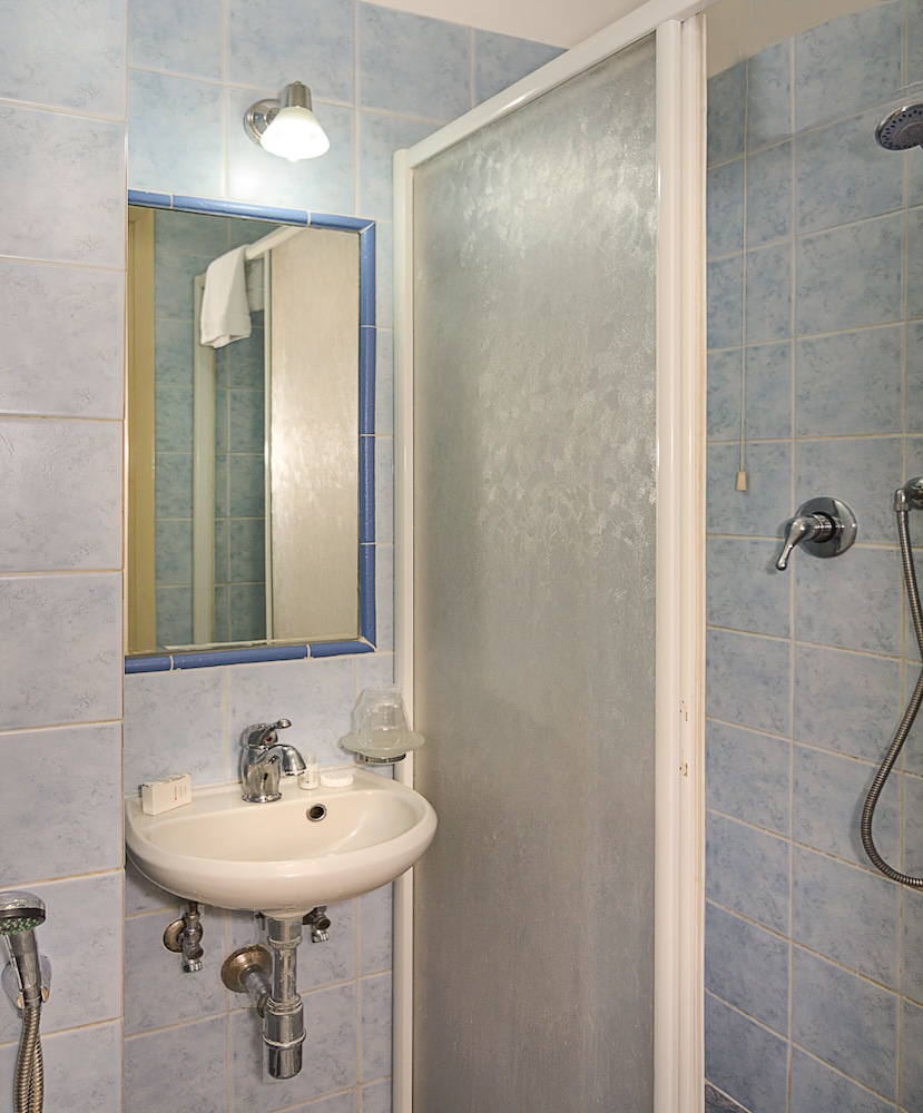 Bologna - Versilia e Costa Toscana, Mare Italia - Hotel Stella d'Italia
Bologna - Versilia e Costa Toscana, Mare Italia - Hotel Stella d'Italia