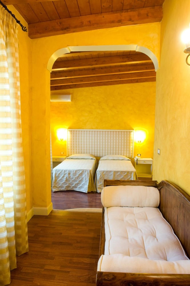 Catania - Grottaferrata - Park Hotel Villaferrata 
Catania - Grottaferrata - Park Hotel Villaferrata