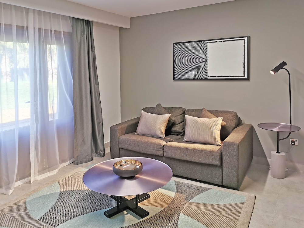 Milano - Sharjah - Marbella Resort
Milano - Sharjah - Marbella Resort