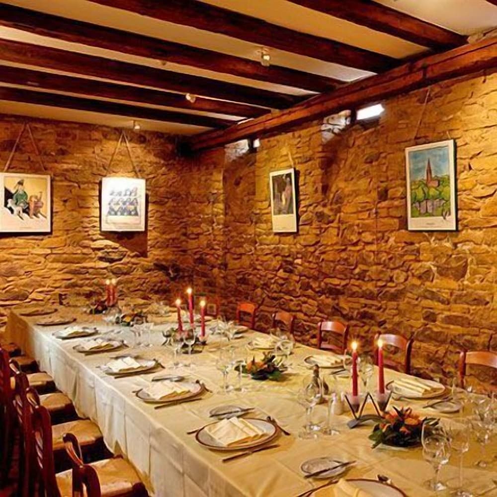 Napoli - Wintzenheim - The Originals Boutique, Hôtel La Ferme du Pape, Eguisheim
Napoli - Wintzenheim - The Originals Boutique, Hôtel La Ferme du Pape, Eguisheim