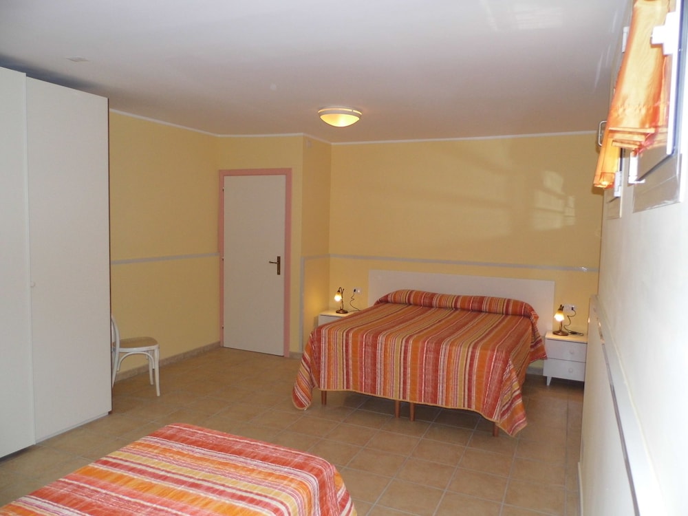 Verona - La Maddalena - LE NEREIDI Hotel & Residence con Piscina-Tennis-Fitness-Parcheggio coperto-Sala Conferenze
Verona - La Maddalena - LE NEREIDI Hotel & Residence con Piscina-Tennis-Fitness-Parcheggio coperto-Sala Conferenze