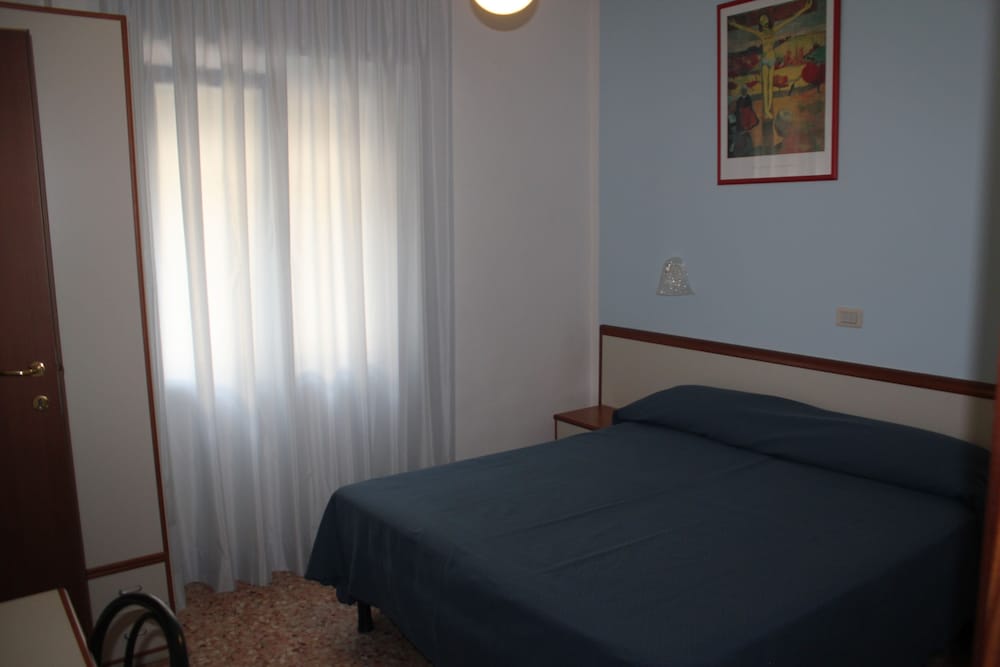 Catania - Riviera Veneta e Lignano Sabbiadoro, Mare Italia - Hotel Maxim
Catania - Riviera Veneta e Lignano Sabbiadoro, Mare Italia - Hotel Maxim
