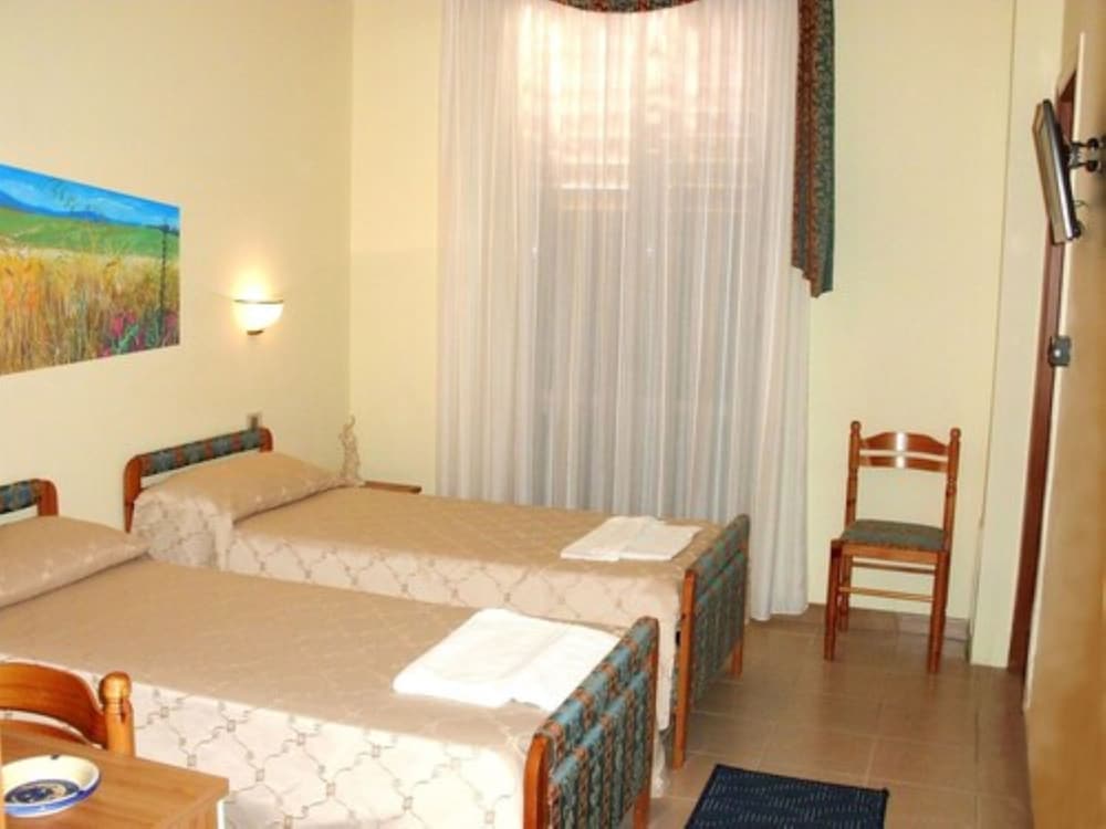 Catania - Sicilia Est - Catania, Taormina, Siracusa, Noto, Mare Italia - Hotel Ristorante Cordial
Catania - Sicilia Est - Catania, Taormina, Siracusa, Noto, Mare Italia - Hotel Ristorante Cordial