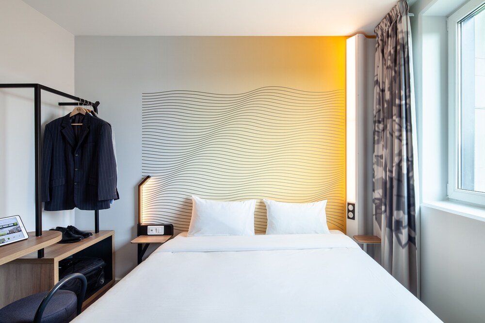 Reggio Calabria - Saint-Denis (Ile-de-France) - B&B HOTEL Paris Gennevilliers Asnières
Reggio Calabria - Saint-Denis (Ile-de-France) - B&B HOTEL Paris Gennevilliers Asnières
