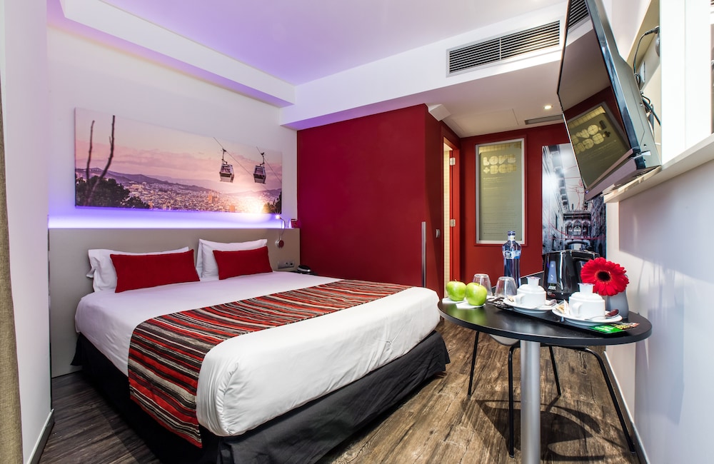 Milano - Santa Coloma de Gramenet - Leonardo Boutique Hotel Barcelona Sagrada Familia
Milano - Santa Coloma de Gramenet - Leonardo Boutique Hotel Barcelona Sagrada Familia