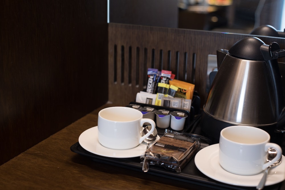 Lamezia Terme - Londra, Aeroporto di London Heathrow - Park Grand Heathrow
Lamezia Terme - Londra, Aeroporto di London Heathrow - Park Grand Heathrow