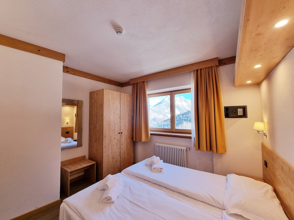 Catania - Alta Valtellina, Montagna Italia - Hotel San Carlo – tra Bormio & Livigno
Catania - Alta Valtellina, Montagna Italia - Hotel San Carlo – tra Bormio & Livigno