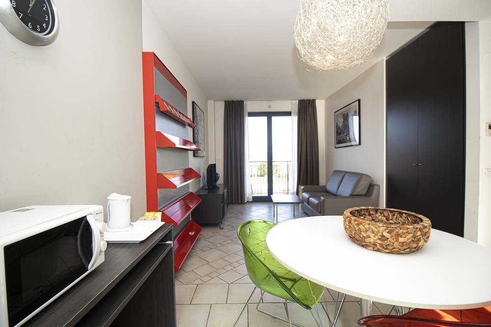 Cagliari - Arona - CasAlbergo - Superior Lake Apartments by LVG Hotel Collection
Cagliari - Arona - CasAlbergo - Superior Lake Apartments by LVG Hotel Collection