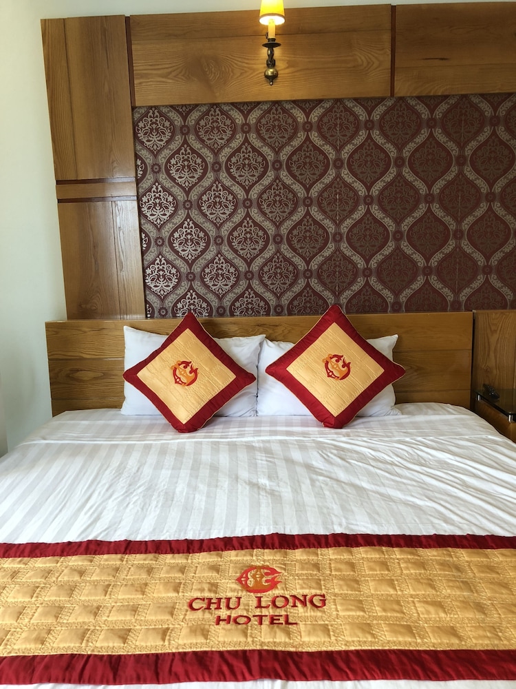 Roma - Cat Ba - Chu Long Hotel
Roma - Cat Ba - Chu Long Hotel