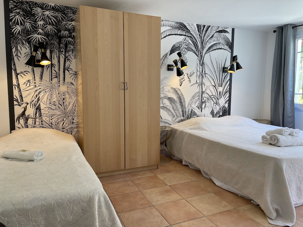 Torino - Saint-Raphaël, Provence-Alpes-Côte d'Azur - "Cap Riviera" Hotel & Restaurant Saint Aygulf
Torino - Saint-Raphaël, Provence-Alpes-Côte d'Azur - "Cap Riviera" Hotel & Restaurant Saint Aygulf